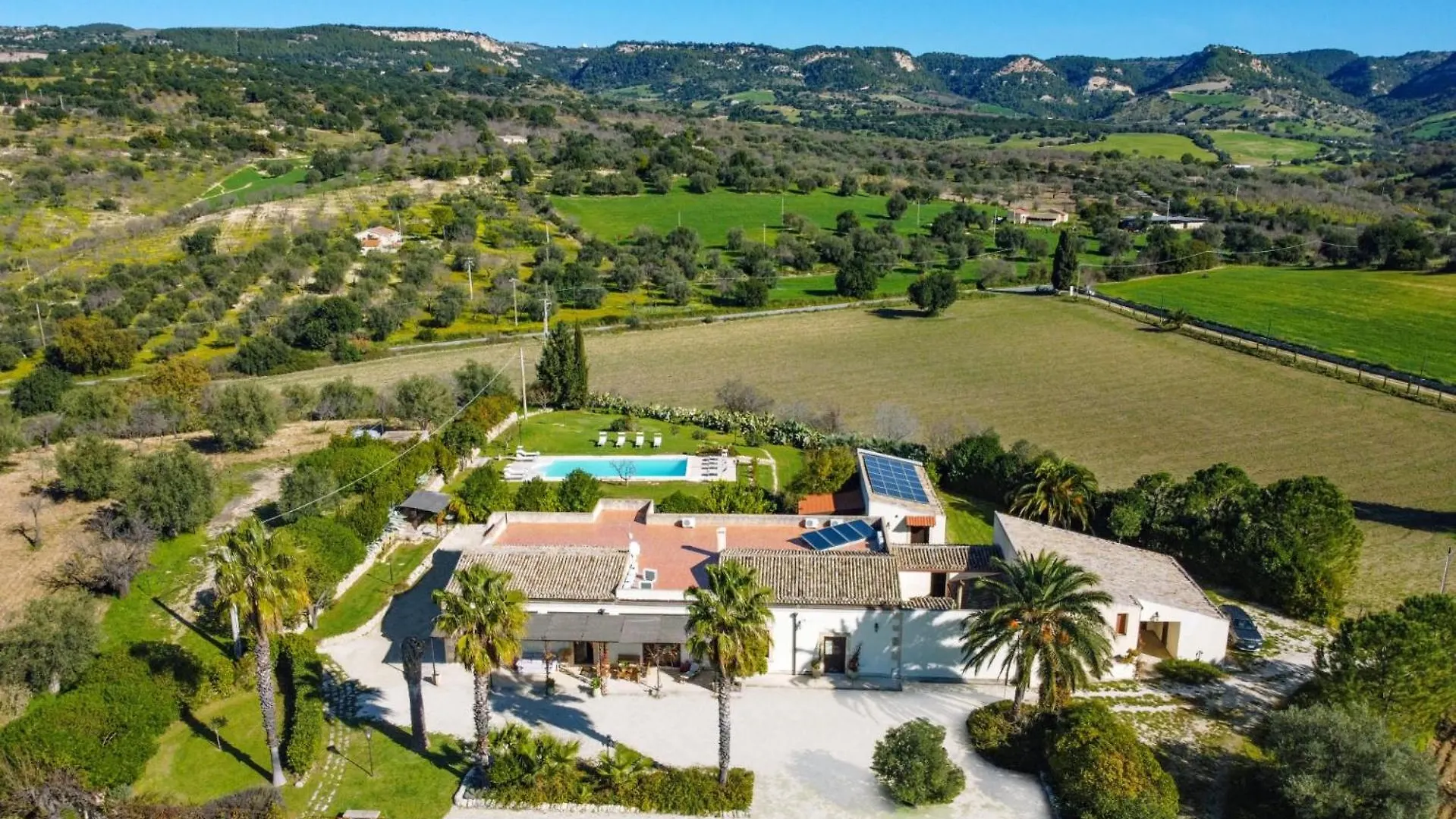 Villa Castelluccio By Villa Plus Noto Italy