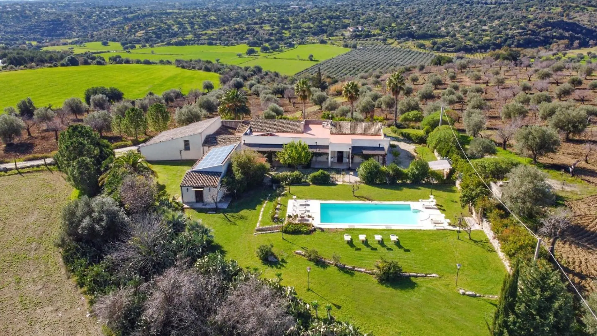 Villa Castelluccio By Villa Plus location